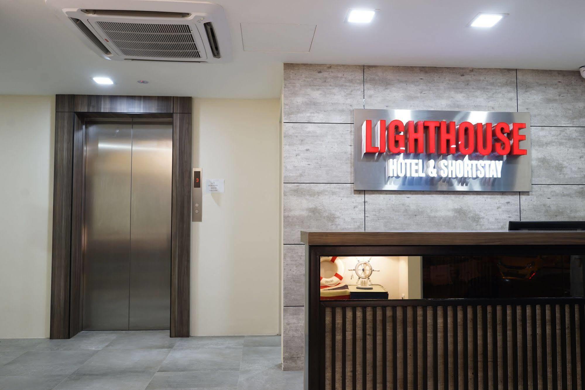 Lighthouse Hotel & Shortstay @ Damansara Uptown Petaling Dzsaja Kültér fotó